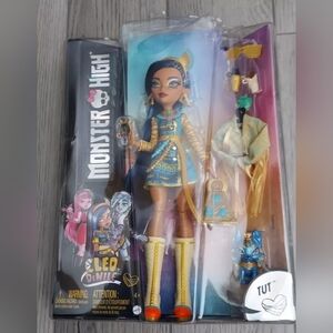 MONSTER HIGH NIB CLEO DENILE TUT DOLL.